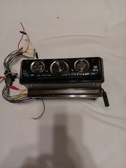 Dual Electronics Car Stereo Model CD770
