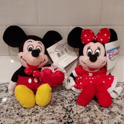 Disney Mickey Mouse and Minnie Mouse Valentine Bean Bag Plush Set - New with Tags 
