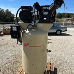 Air Compressor With 2 Hoses, 1" By 50 Ft. Half Inch By 50 Ft