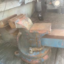 shop vise
