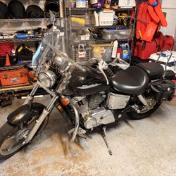 2005 Honda Shadow Spirit 