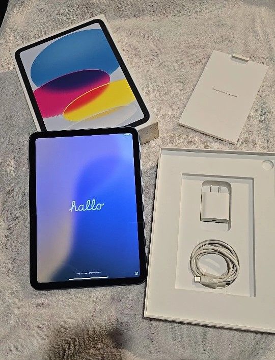 iPad 10th Gen NEW