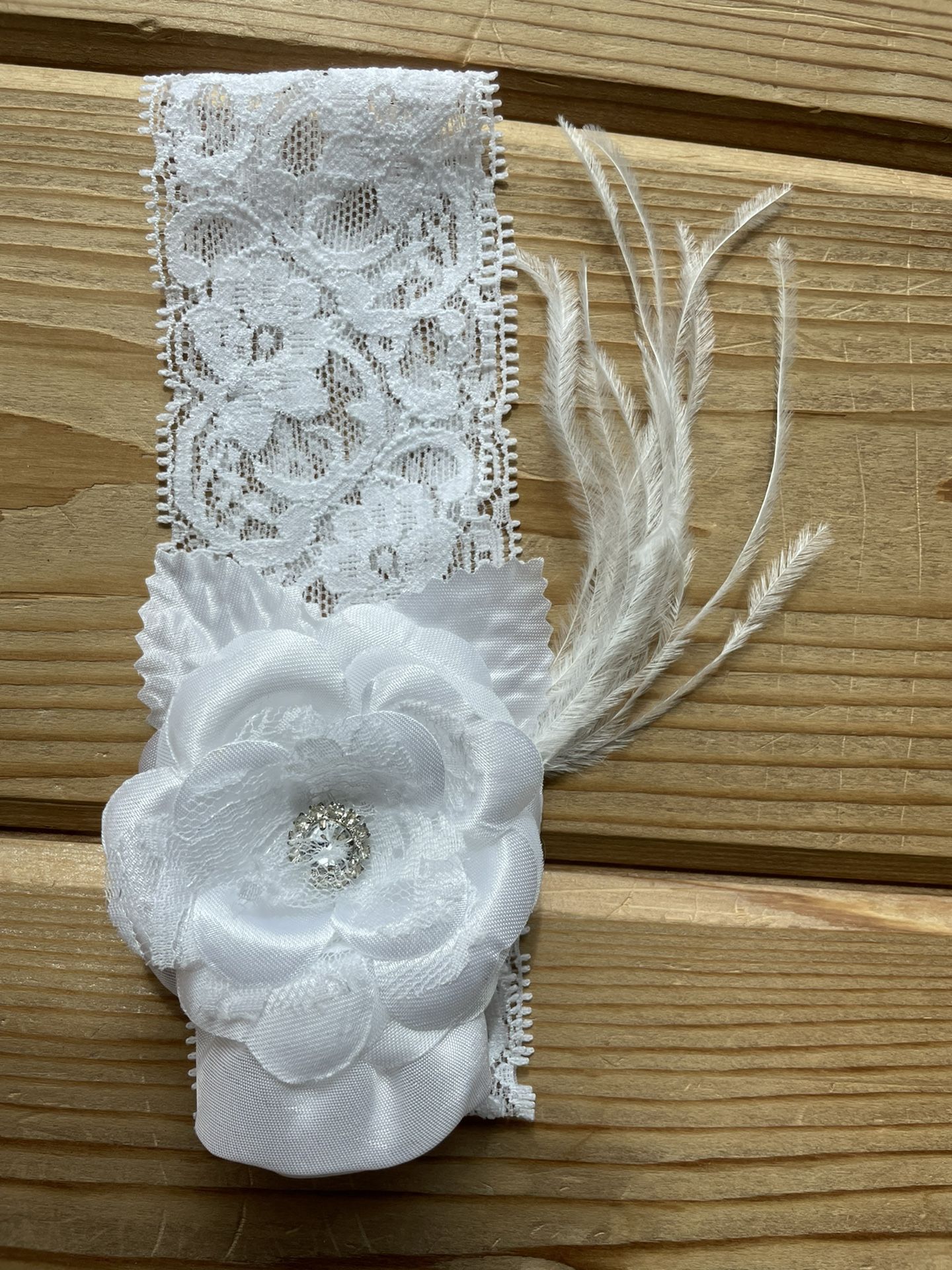 New Vintage Wide Lace White Wedding Garter