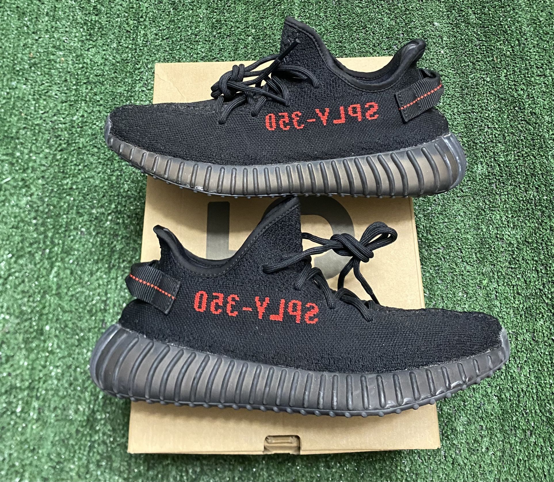 Adidas Yeezy 350 Bred size 9.5 Close To VNDS