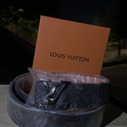 LV Initiales 40mm Matte Black Belt