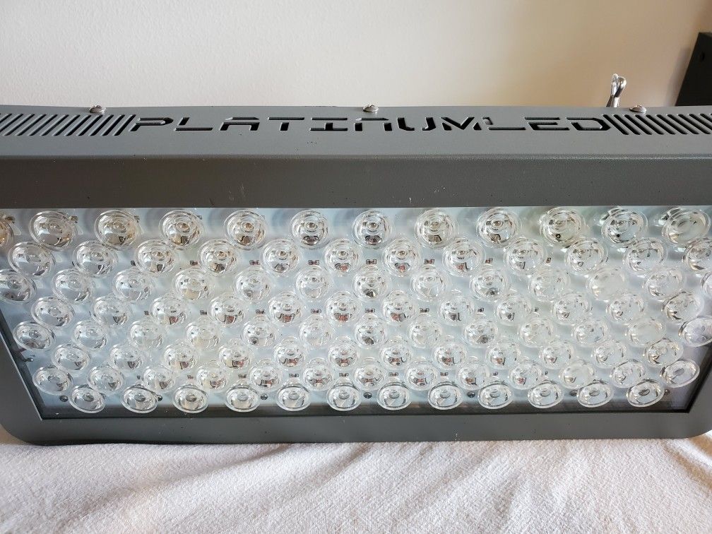 Advanced Platinum Series P300 300w 12-band LED Grow Light - DUAL VEG/FLOWER FULL SPECTRUM

