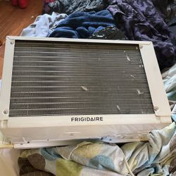 Frigidaire Air Conditioner 