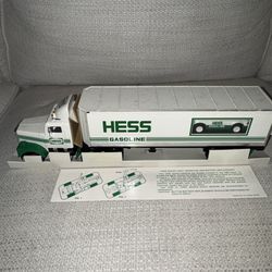 1992 HESS 18-Wheeler Truck & Racer
