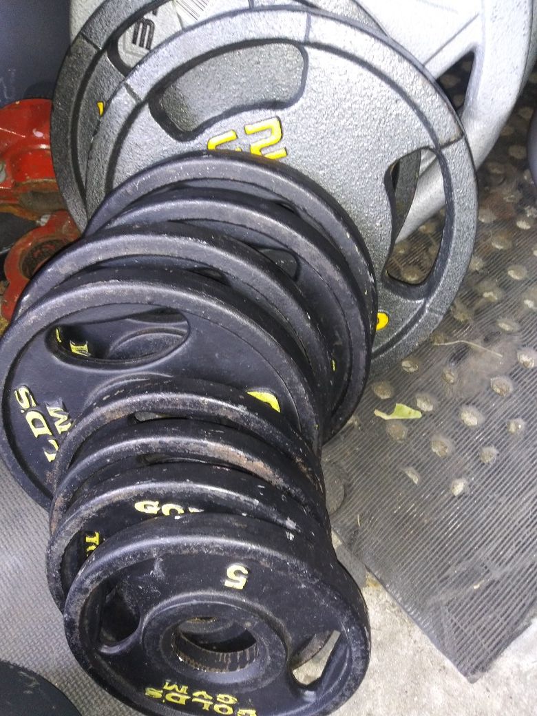 110lbs Gold's Gym Olympic Gym Weights