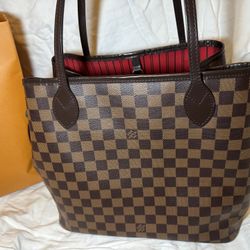 Never Full Louis Vuitton Purse