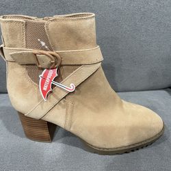 Camel color Blondo Waterproof Boots