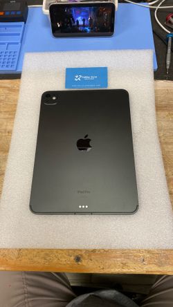 Apple iPad Pro 11” M4 256gb Unlocked - Bulverde Rd