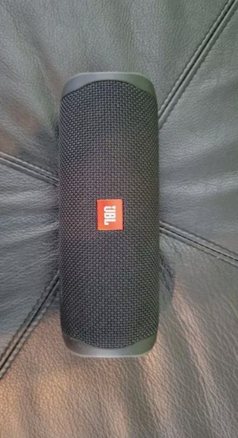 JBL Flip 5 Portable Bluetooth Waterproof Speaker