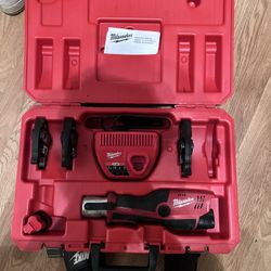 Milwaukee M12 Pro Press