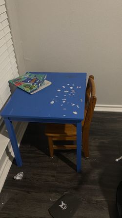 Kids table