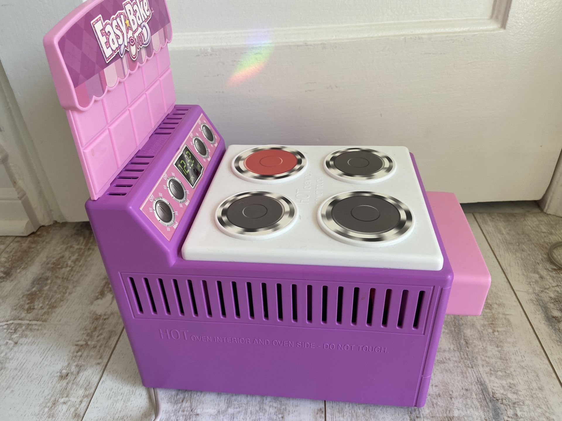 Easy Bake Oven