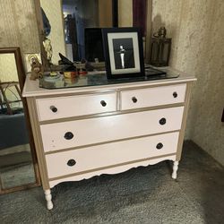Very nice solid wood dresser with mirror $100