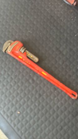24” Ridgid pipe wrench heavy duty