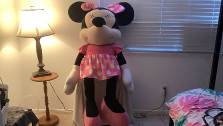 Human size minnie really big