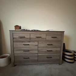 Dresser and NightStand Set