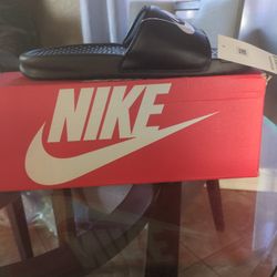 Nike Slides  Size 10.     (READ DESCRIPTION)