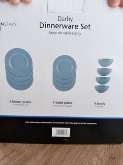 Dinnerware Set