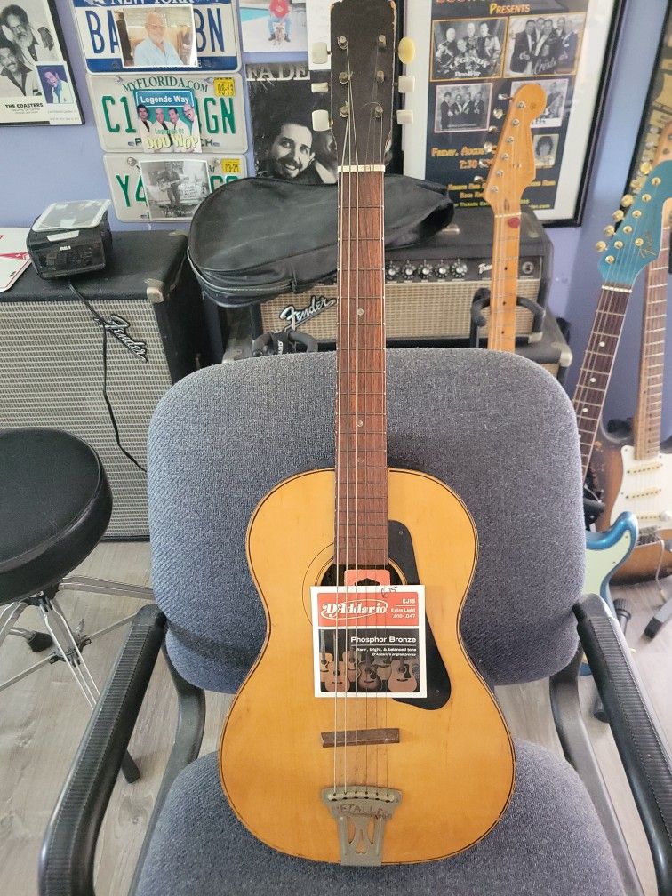 Student Guitar