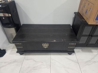 Solid Wood Coffee Table with Storage – Good Condition