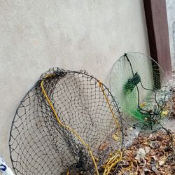 fishing rod holders and pier nets