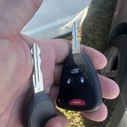 Car Key 🔷🔹chyrsler And Jeep 🔷🔹
