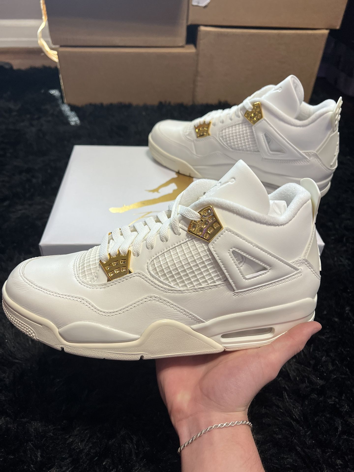 Jordan 4 “Metallic Gold”
