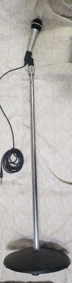 Soundolier Mic  Stand 