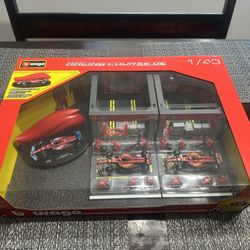 1:43 Scale Formula / Race Car Garage