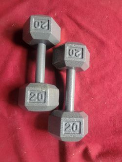 SETS OF 20LB HEXHEAD DUMBBELLS TOTAL 40LBs
11525 S HALSTED/7111.S WESTERN
40$ CASH ONLY AS IS
