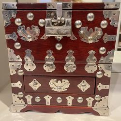 Vintage Korean Jewelry Box