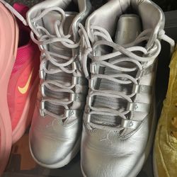 Silver Jordan’s Size 4.5 Youth  6 Women 
