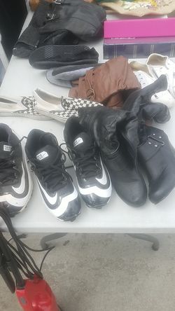 Cleets/ shoes/ purses