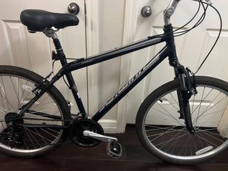 Schwinn hybrid bike