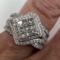 14K White Gold Diamond Cluster Ring-Size 7