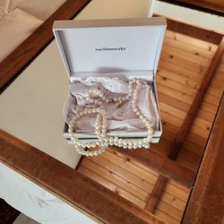Set Of Pearl Jewelry 