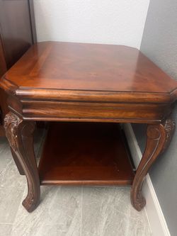 Soild wood  end table