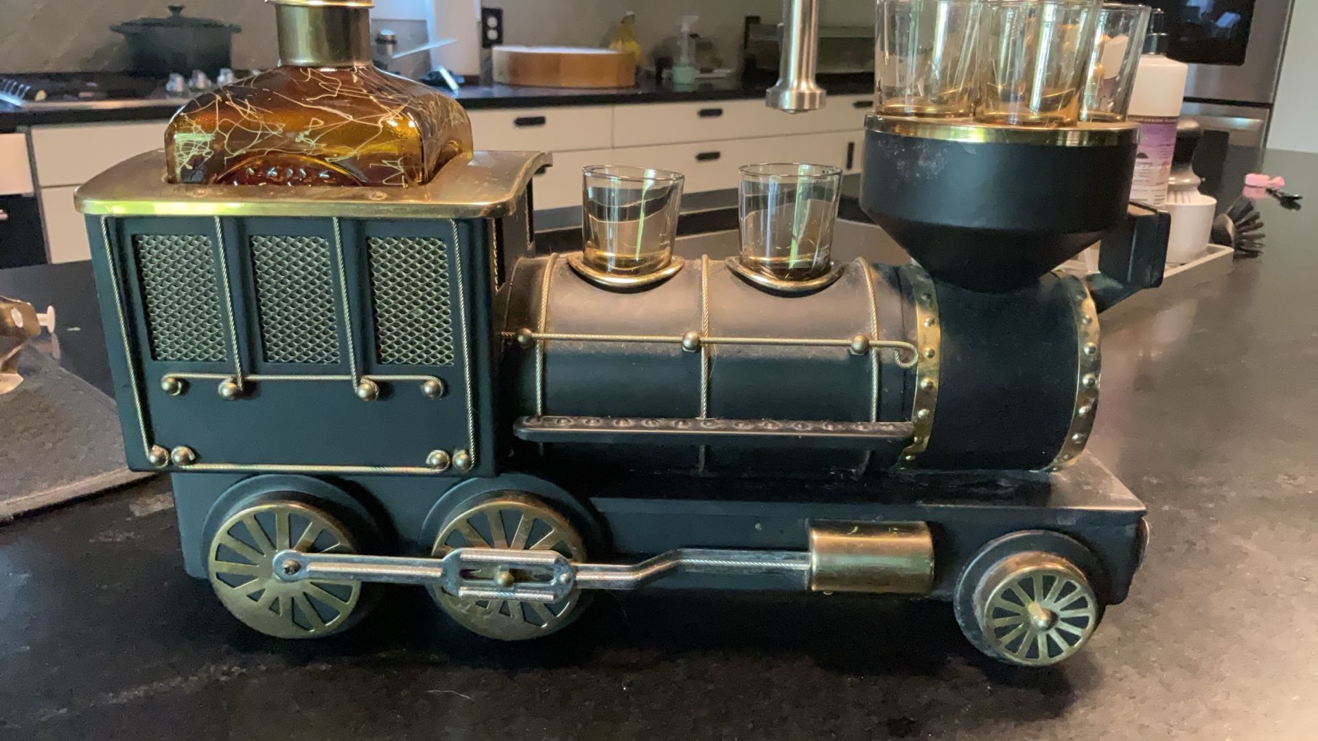 Brass And Metal Train Complete Bar Set