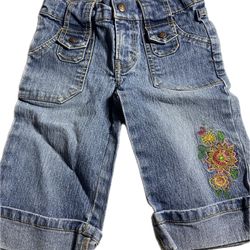 #210 Girls Size 5 Levi’s Embroidered Denim Pants