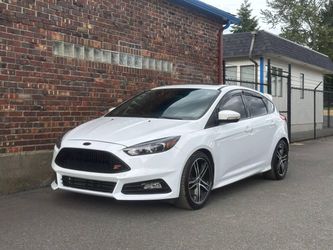 2018 Ford Focus ST