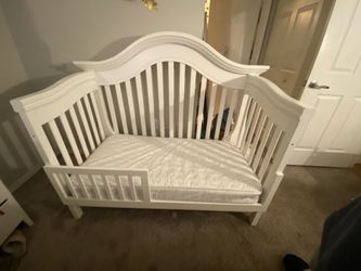 ✨ Crib & Toddler Bed $150 ✨