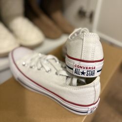 Converse size 5 