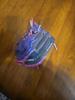 Softball glove youth