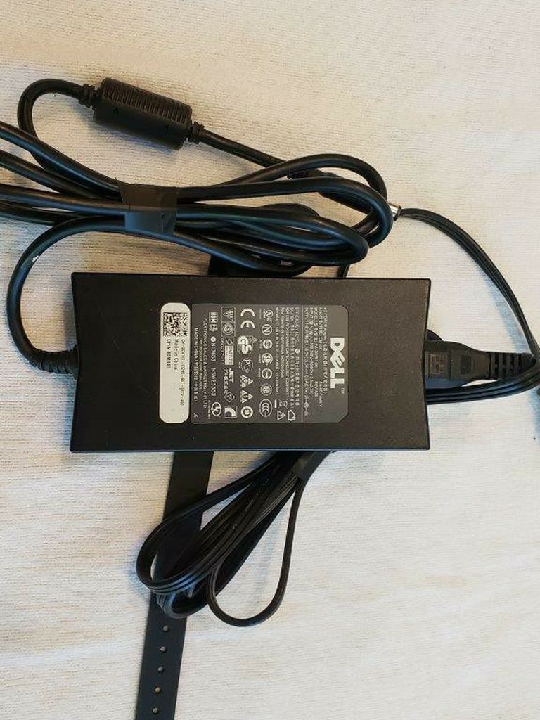 Dell FA130PE1-00 CM161 PA-4E Family Laptop AC Power Adapter 19.5V 6.7A 130W
