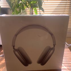 Apple AirPods Maxs Brand New Haven’t Been Open 