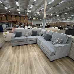 New Light Gray Sectional With Accent Pillows 